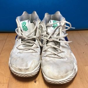 Kyrie 4 Used